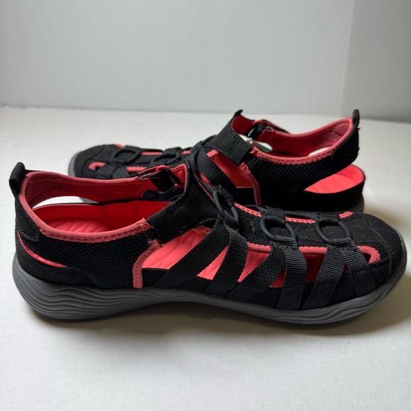 Baretraps Lakona Rebound Fisherman Sandals - Picture 8 of 10